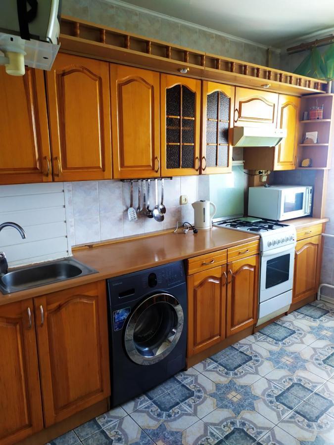 Ильинская 3К Посуточно Почасово Apartment Sumy Bagian luar foto