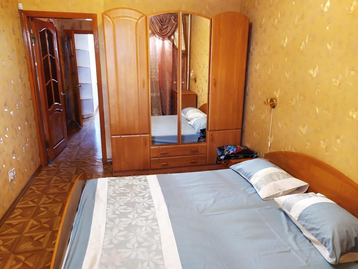 Ильинская 3К Посуточно Почасово Apartment Sumy Bagian luar foto