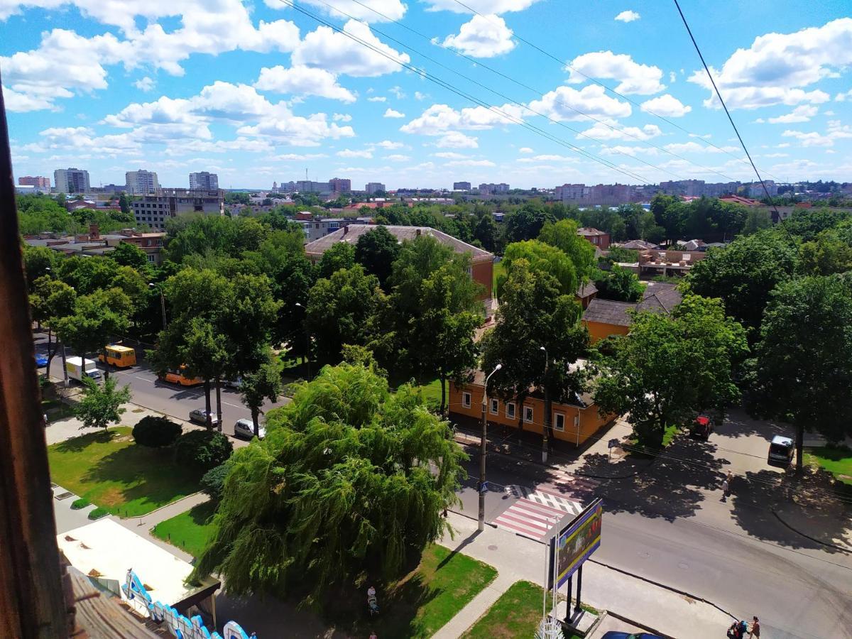 Ильинская 3К Посуточно Почасово Apartment Sumy Bagian luar foto